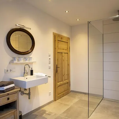 Singer Apartament *